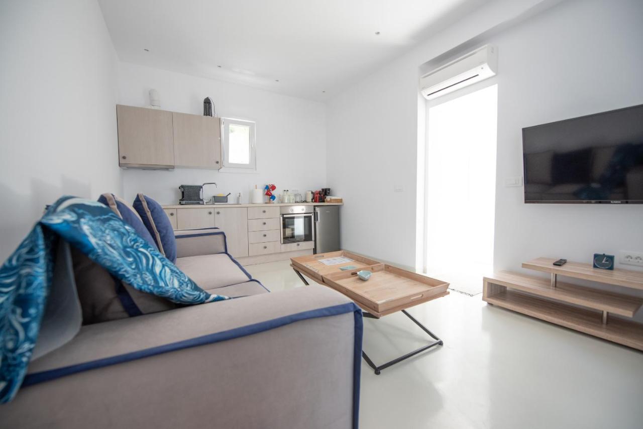The Mykonist Seaside Villas & Suites Ornos By Amaris Mykonos Town Exterior foto